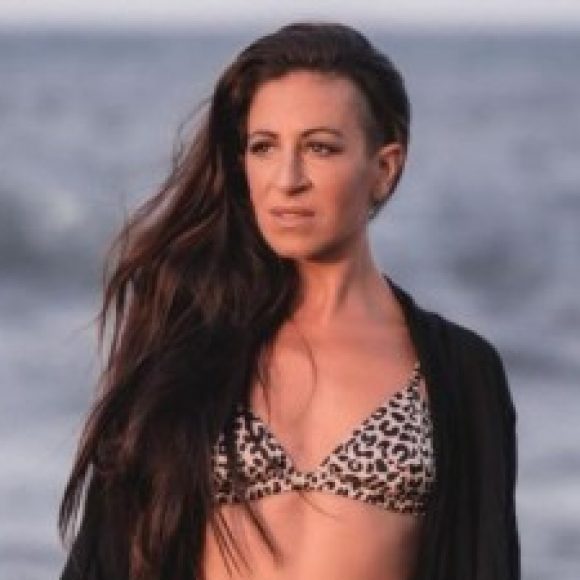 Profile picture of Chantelle Raven